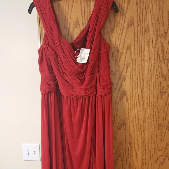 David's Bridal Plus Size Bridesmaid Dress - Picture 1 of 6